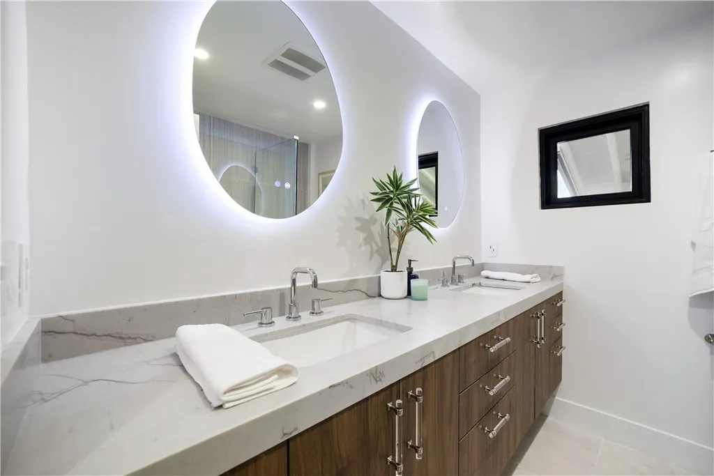 Additional image 29 of 5 Curl Dr, Corona Del Mar, CA 92625