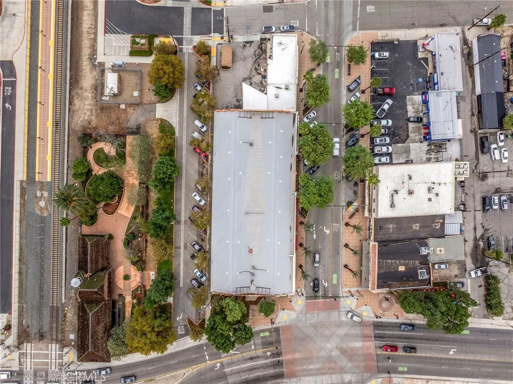 Additional image 17 of 318 S D St, Perris, CA 92570
