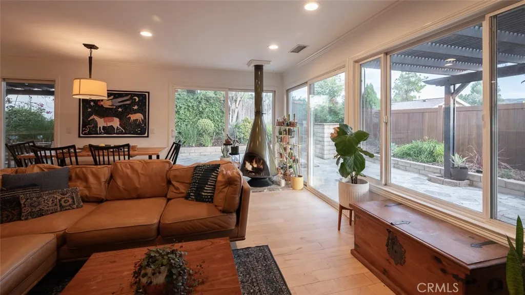 Additional image 51 of 28916 Valley Heights Dr, Agoura Hills, CA 91301