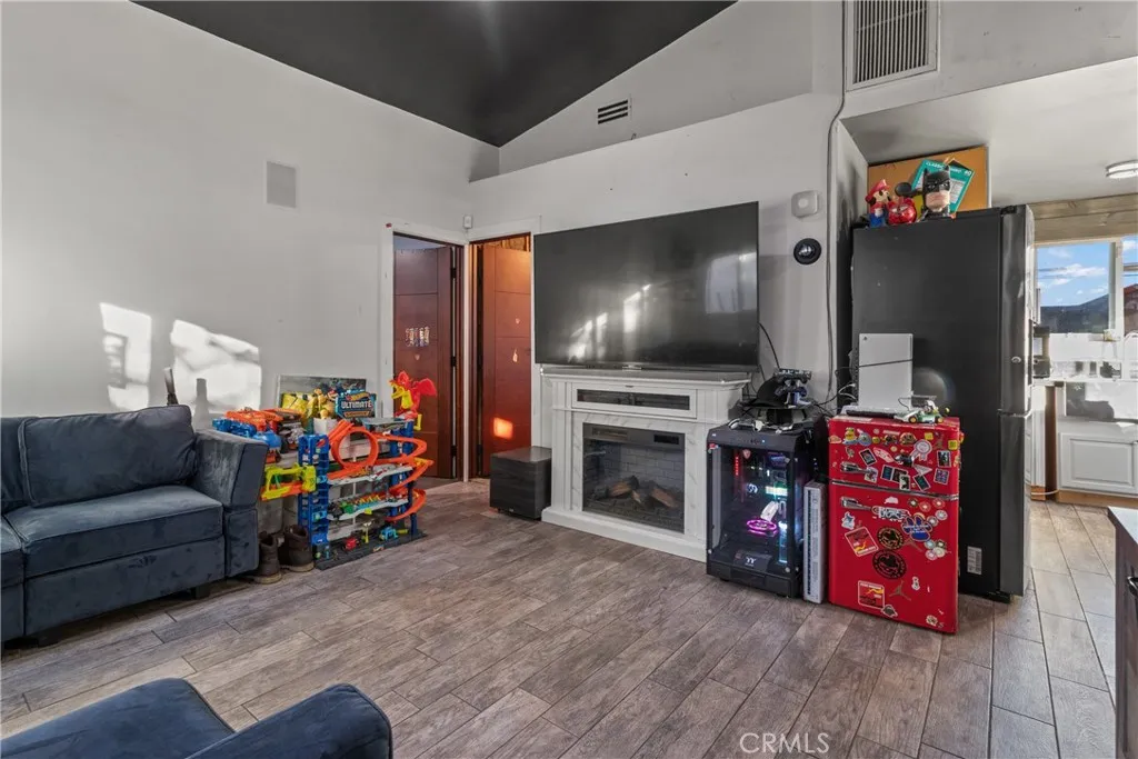 Additional image 10 of 6809 Haywood Street, Tujunga, CA 91042