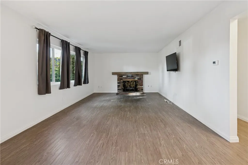 Additional image 6 of 16103 Osborne Street, North Hills, CA 91343