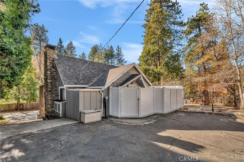 Additional image 2 of 23023 Oak Lane, Crestline, CA 92325