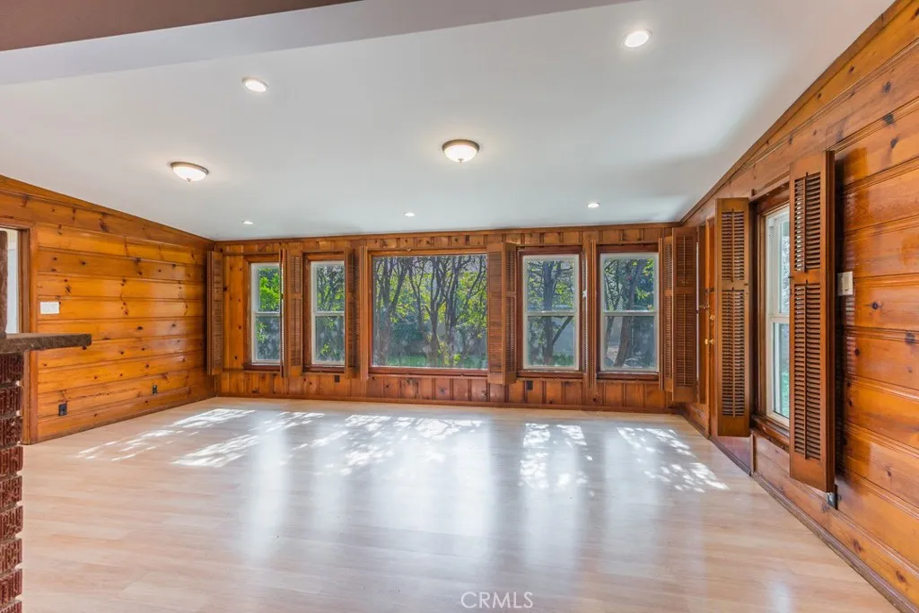 Additional image 94 of 12500 Martha St, Valley Village, CA 91607