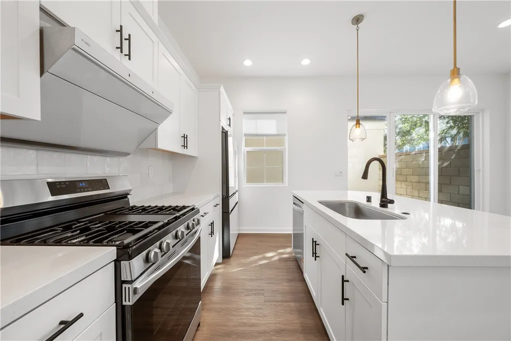 Additional image 4 of 2431 E Encanto Paseo, Ontario, CA 91762