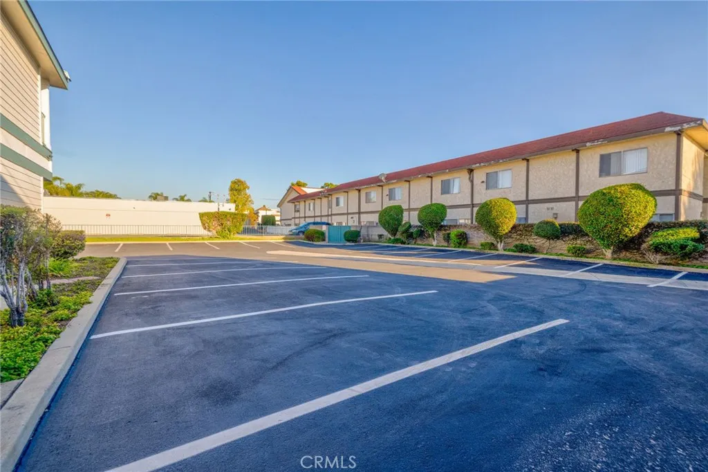 Additional image 101 of 16336 Whittier, Whittier, CA 90603