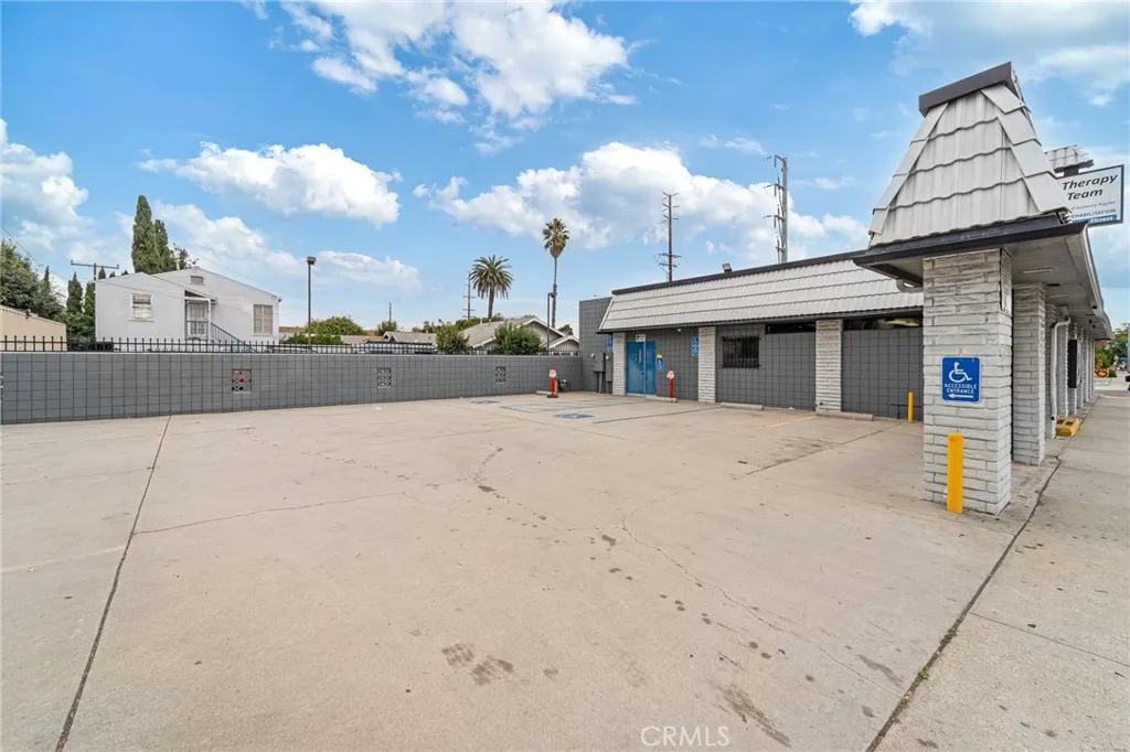 Additional image 90 of 3535 E 7th St, Long Beach, CA 90804