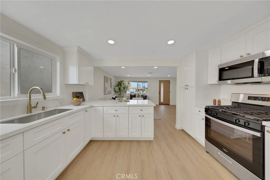 Additional image 40 of 132 N Rowan Avenue, Los Angeles, CA 90063