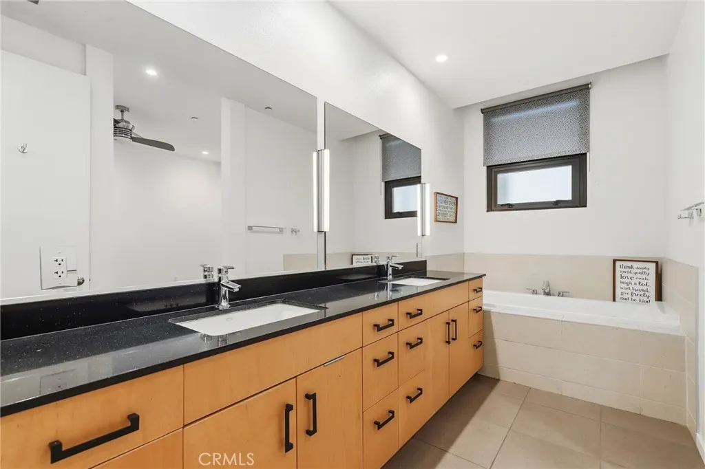 Additional image 53 of 133 The Promenade N Unit 118, Long Beach, CA 90802