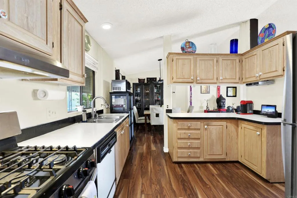 Additional image 11 of 2750 Wheatstone Street Unit 203, San Diego, CA 92111