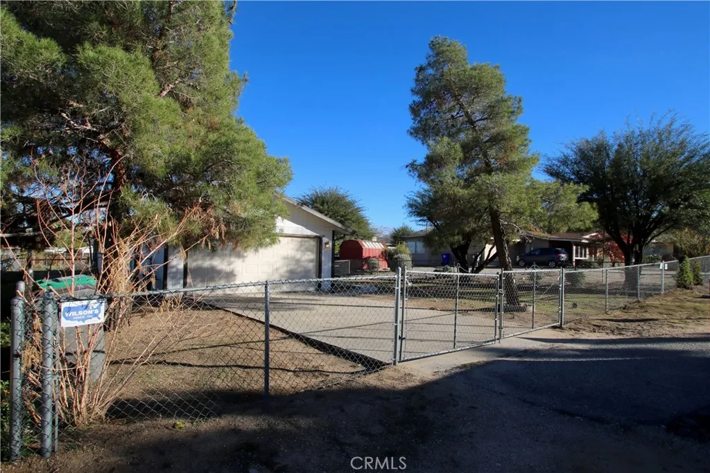 Additional image 3 of 7775 Hopi Trl, Yucca Valley, CA 92284