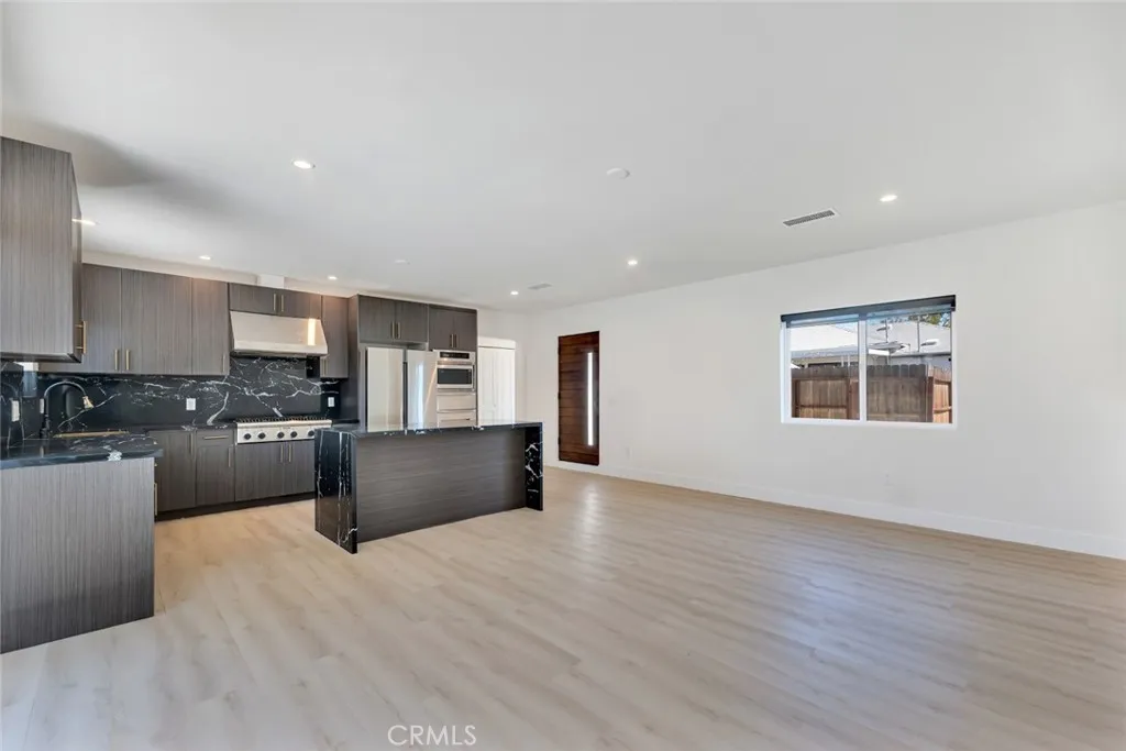 Additional image 54 of 8127 Radford Avenue, North Hollywood, CA 91605