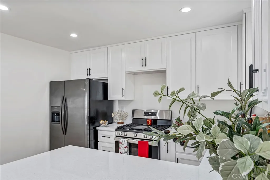 Additional image 10 of 622 W 99th St, Los Angeles, CA 90044