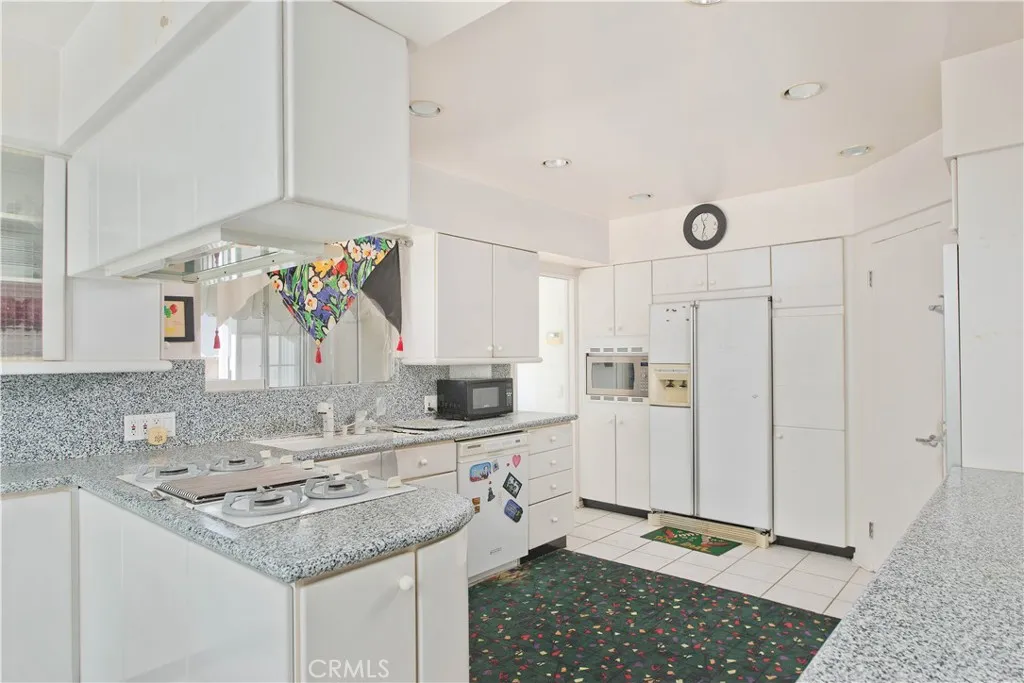 Additional image 39 of 19732 Henshaw, Woodland Hills, CA 91364