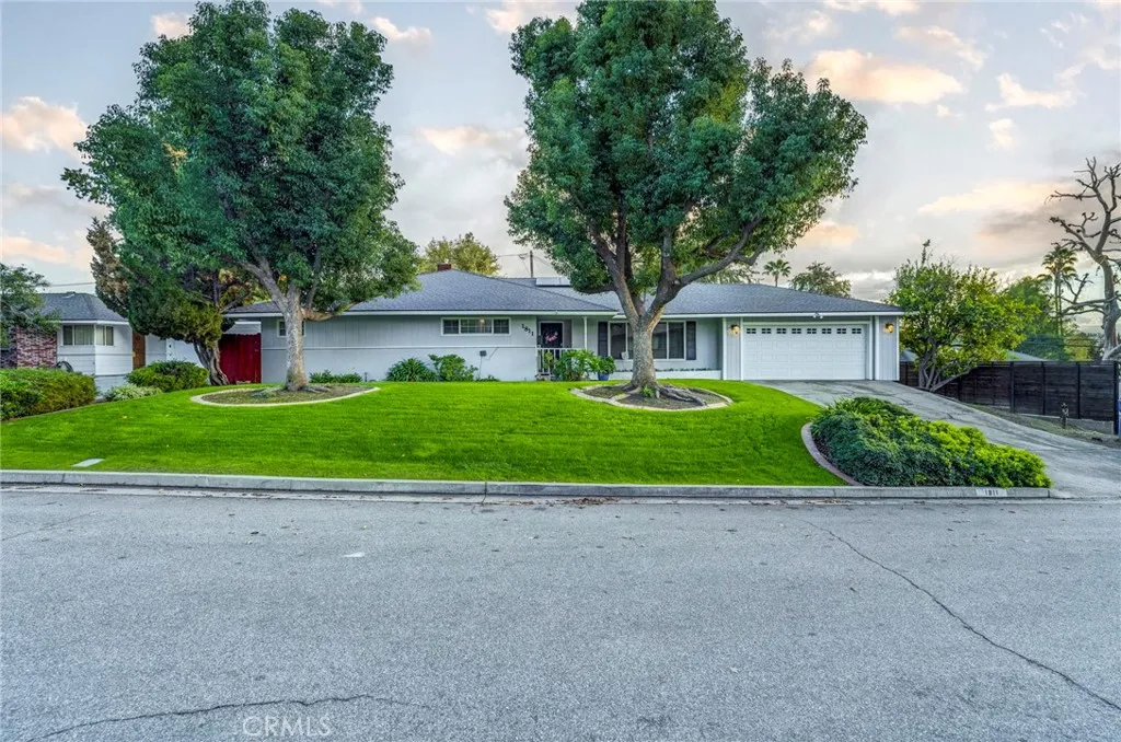 Additional image 47 of 1811 Country Club Dr, Bakersfield, CA 93306