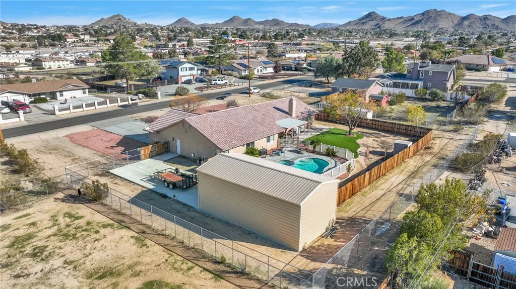 Additional image 113 of 18311 Owatonna Road, Apple Valley, CA 92307