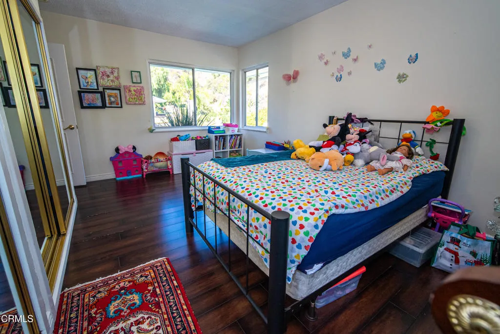 Additional image 135 of 2460 Las Positas Road, Glendale, CA 91208