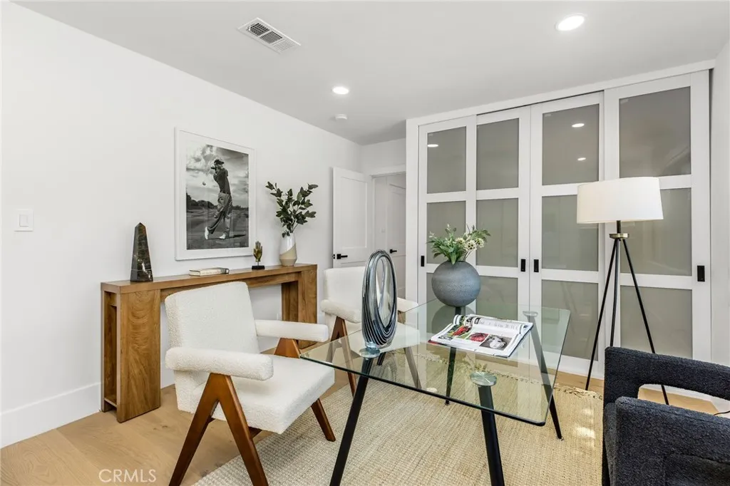 Additional image 20 of 17601 McCormick Street, Encino, CA 91316