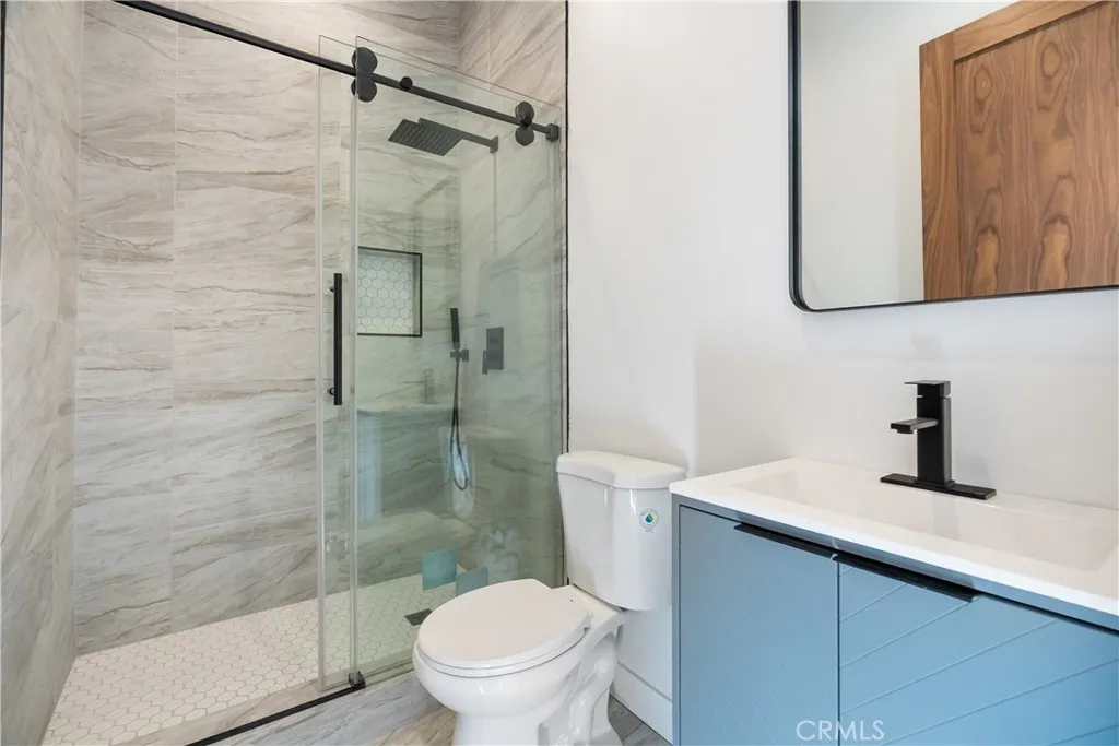 Additional image 137 of 6935 Jellico Avenue, Lake Balboa, CA 91406