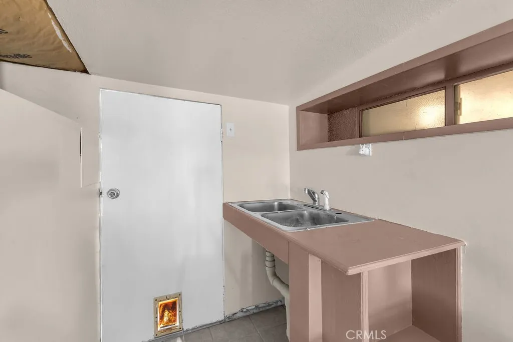 Additional image 85 of 1998 Cambria Avenue, Landers, CA 92285