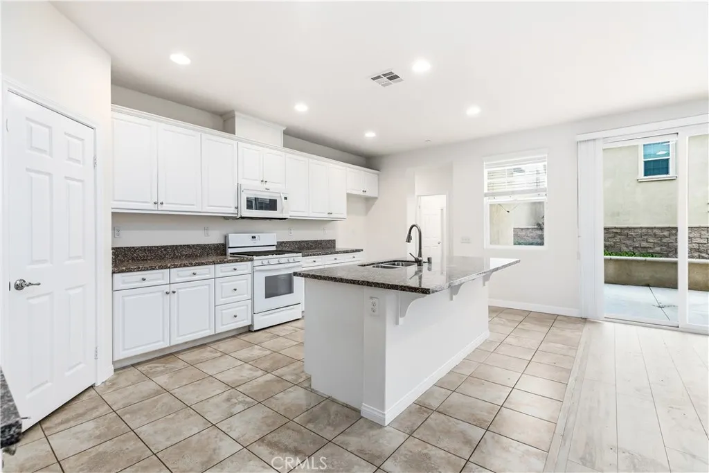 Additional image 17 of 13044 Bramble St, Eastvale, CA 92880