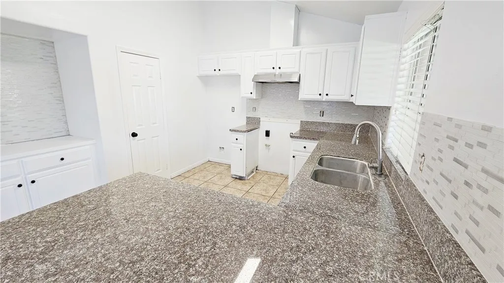 Additional image 75 of 5020 Trabuco Canyon Dr, Bakersfield, CA 93307