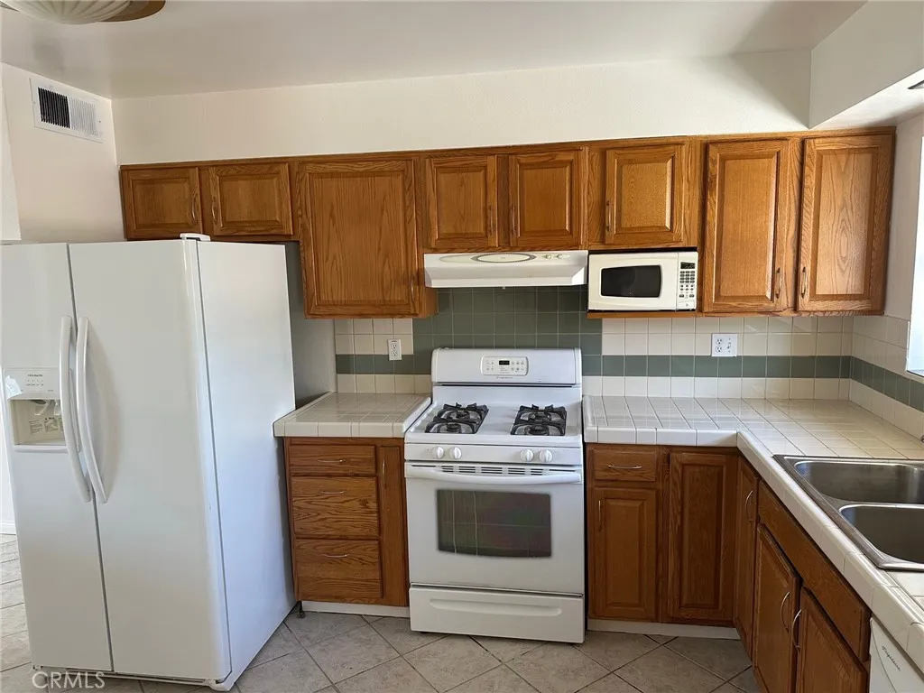 Additional image 17 of 28376 Murrieta Rd, Menifee, CA 92586