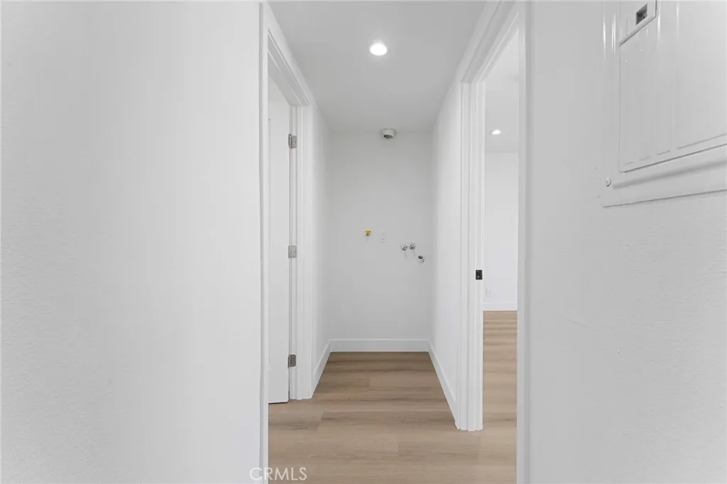 Additional image 24 of 10219 Pinewood Unit 2, Tujunga, CA 91042