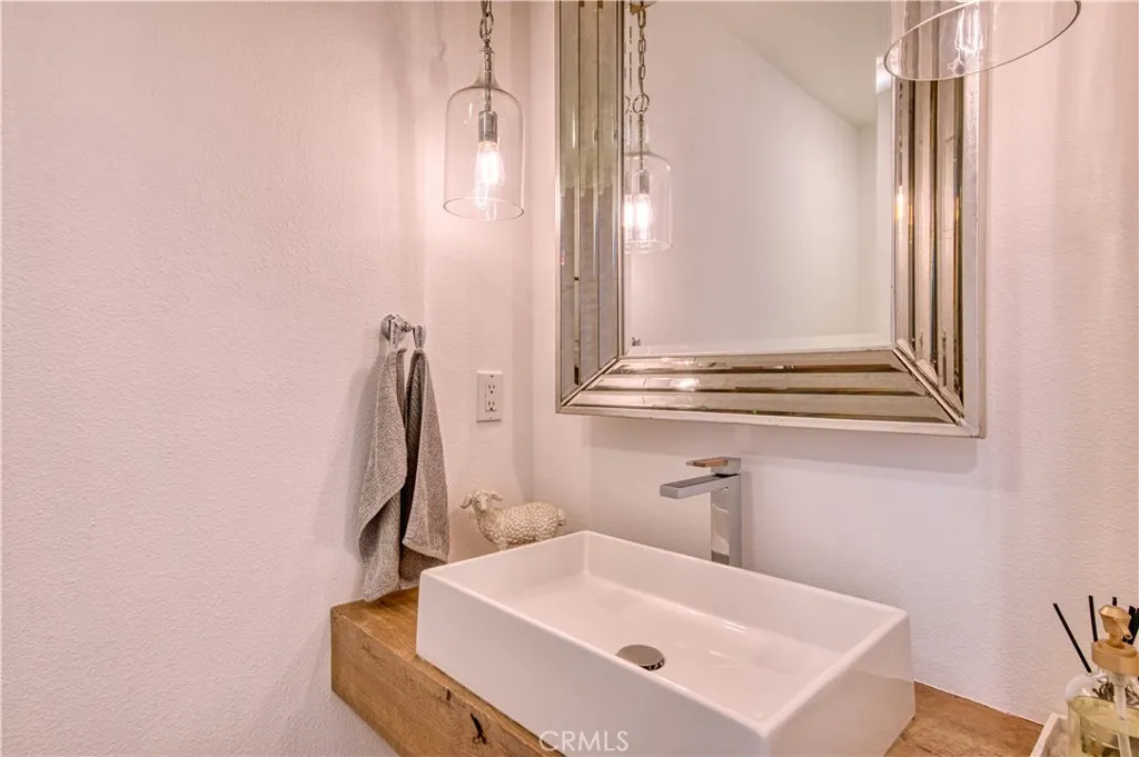 Additional image 15 of 17 Palazzo, Newport Beach, CA 92660