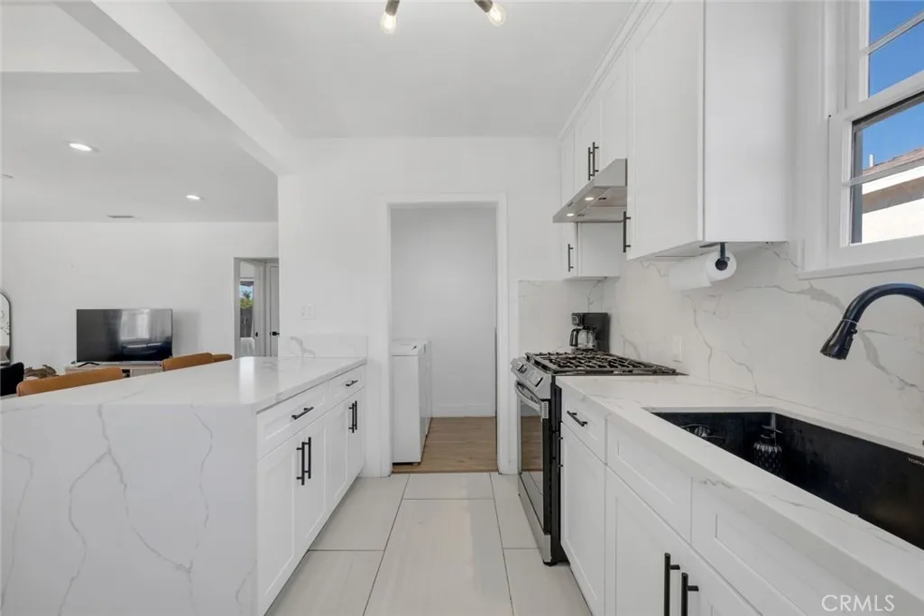 Additional image 79 of 8127 Radford Avenue, North Hollywood, CA 91605