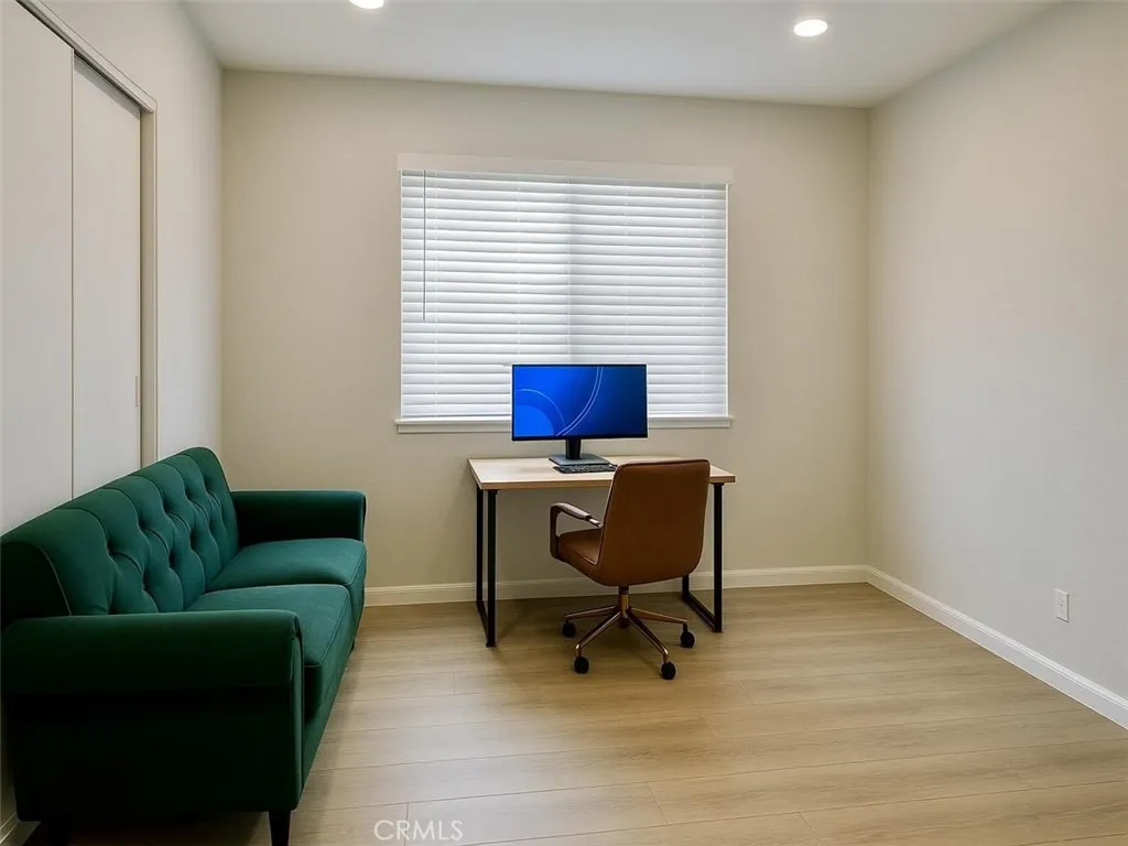 Additional image 32 of 24305 Wabuska St, Newhall, CA 91321