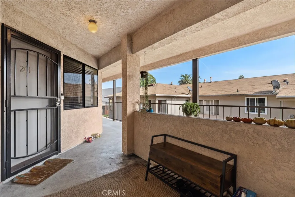 Additional image 38 of 1244 E 3rd St Unit 201, Long Beach, CA 90802