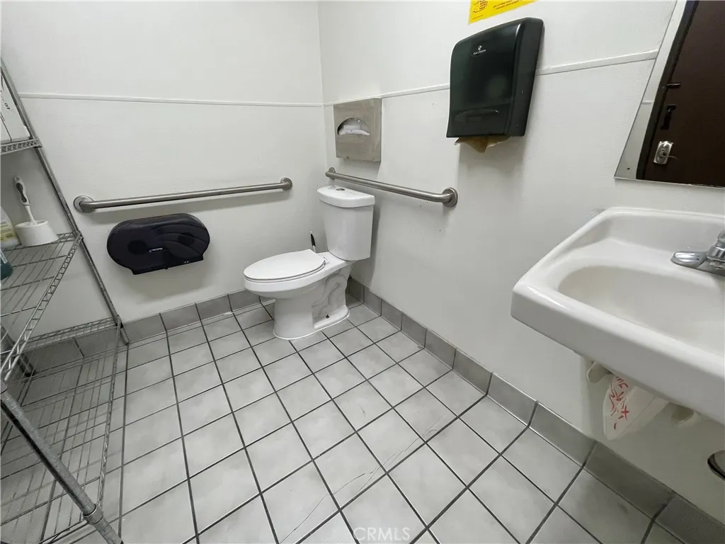 Additional image 40 of 4594 University, San Bernardino, CA 92407