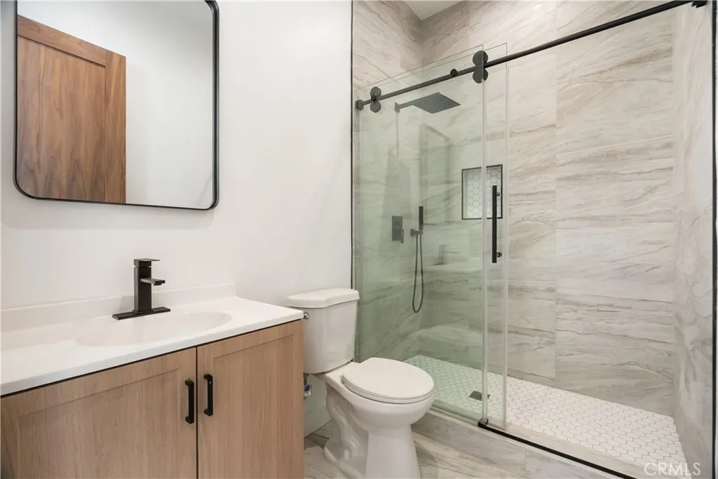 Additional image 65 of 6935 Jellico Avenue, Lake Balboa, CA 91406