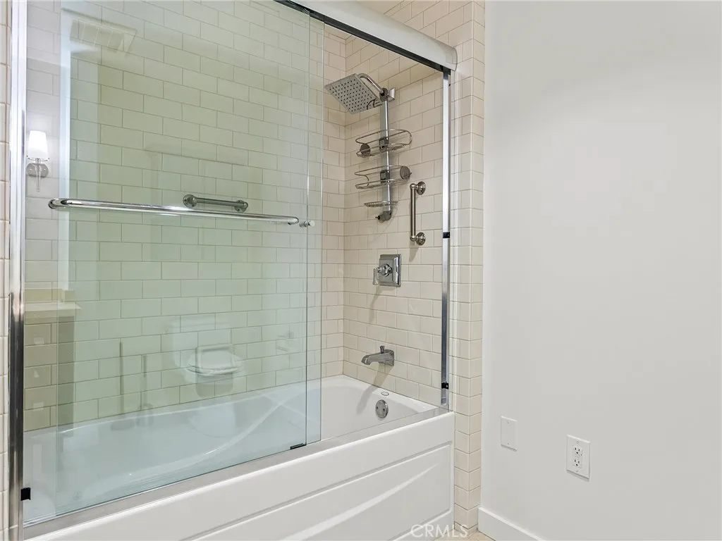 Additional image 23 of 920 Granite Drive Unit 213, Pasadena, CA 91101