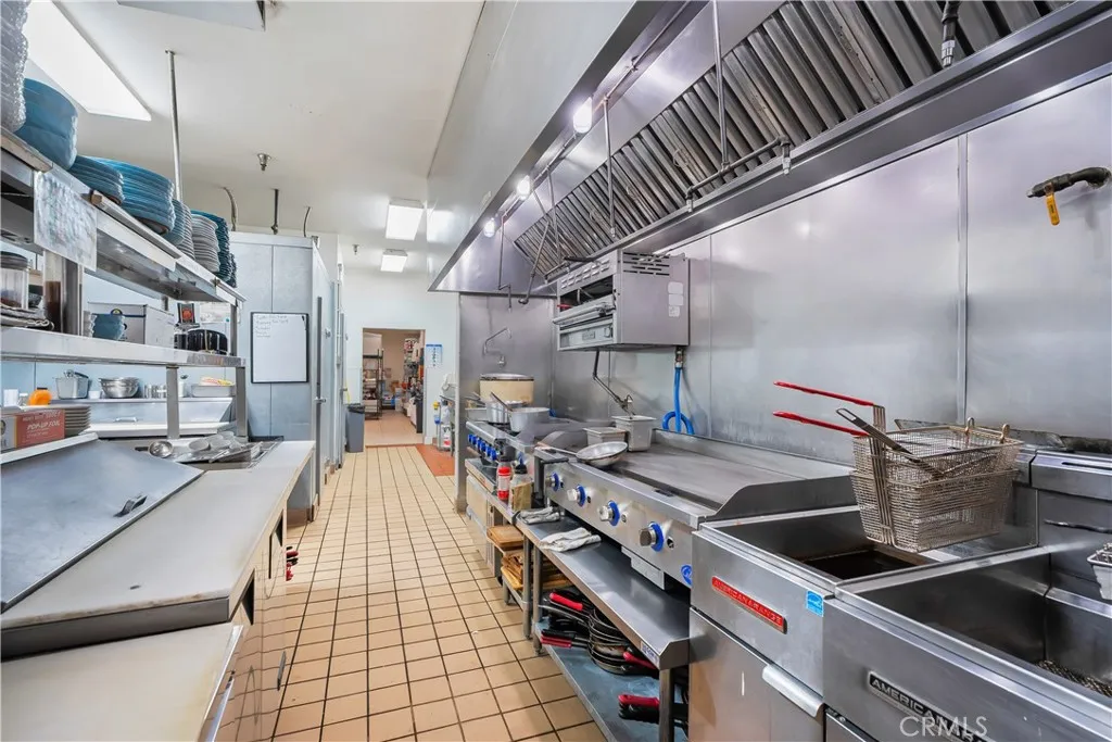 Additional image 39 of 13076 Glenoaks, Sylmar, CA 91342