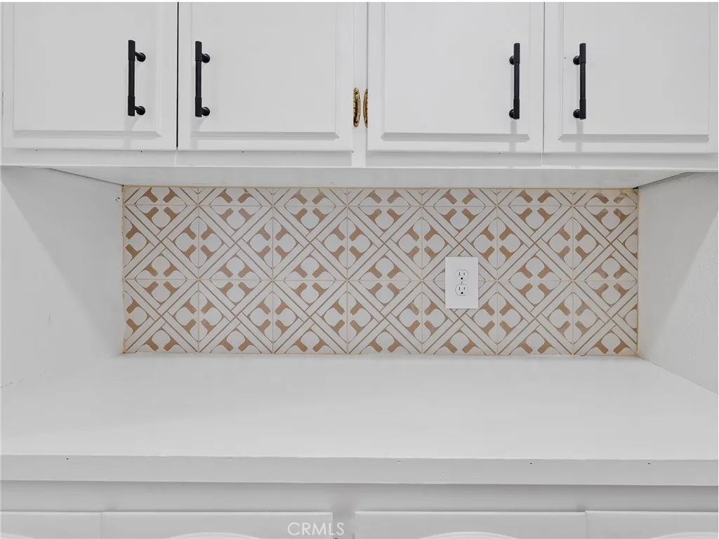 Additional image 45 of 21225 Lone Eagle Rd, Apple Valley, CA 92308