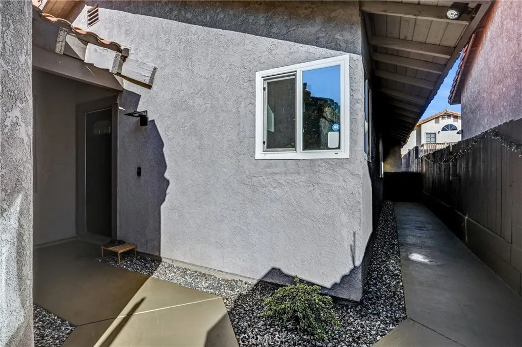 Additional image 19 of 1967 De Carmen Drive, Colton, CA 92324