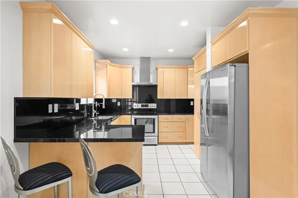 Additional image 20 of 1277 S Beverly Glen Boulevard Unit 405, Los Angeles, CA 90024