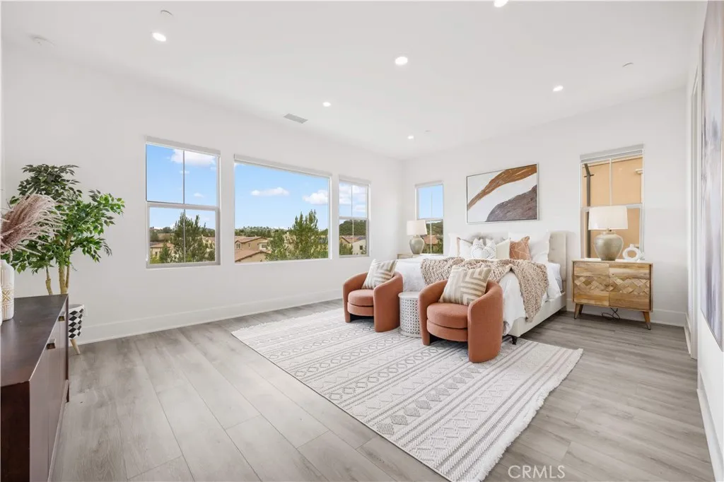 Additional image 50 of 59 Longchamp, Irvine, CA 92602