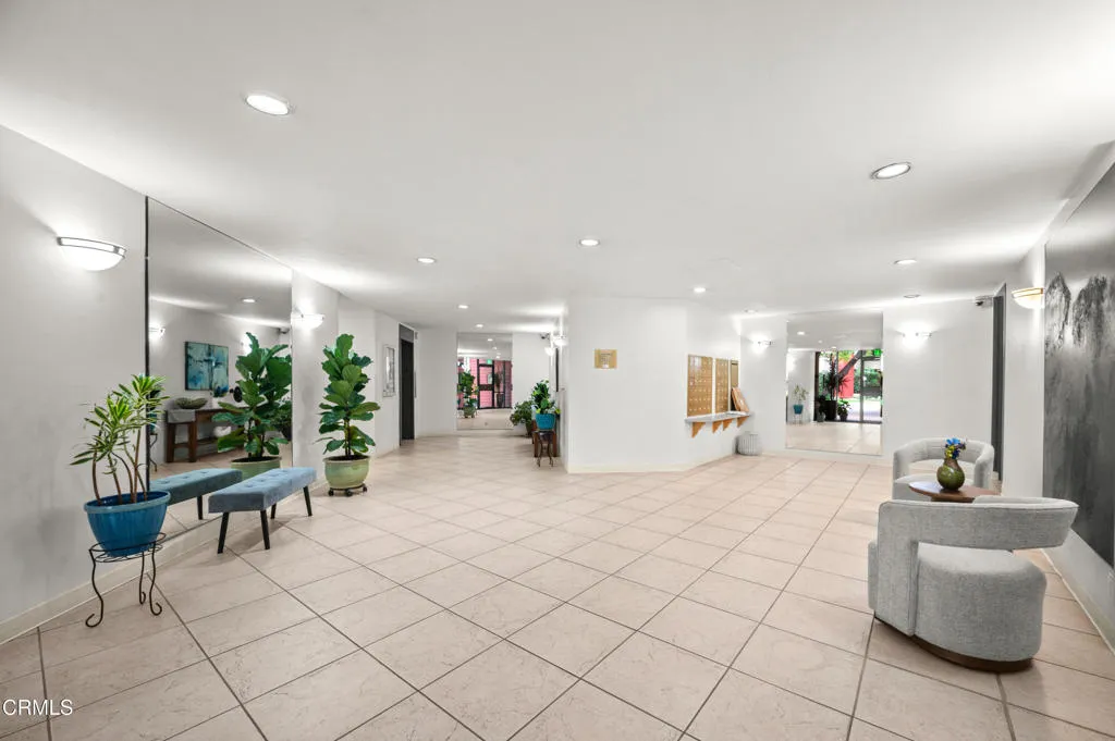 Additional image 44 of 3961 Via Marisol Unit 316, Los Angeles, CA 90042