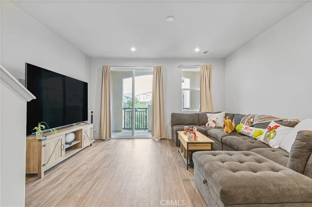 Additional image 33 of 125 Dove Lndg, Covina, CA 91722