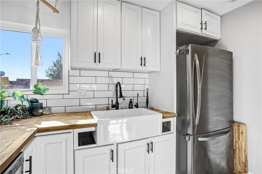 Additional image 8 of 1967 De Carmen Drive, Colton, CA 92324