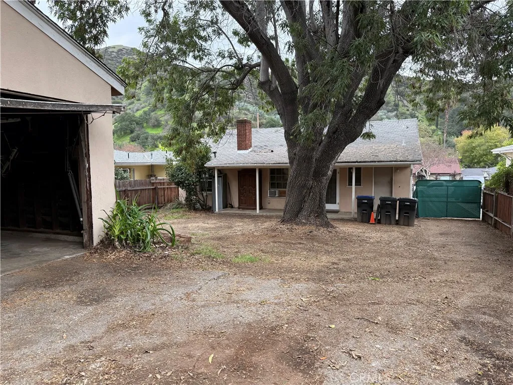 Additional image 3 of 2133 E E Chevy Chase Dr E, Glendale, CA 91206