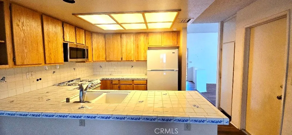 Additional image 9 of 21933 Vintage, Chatsworth, CA 91311