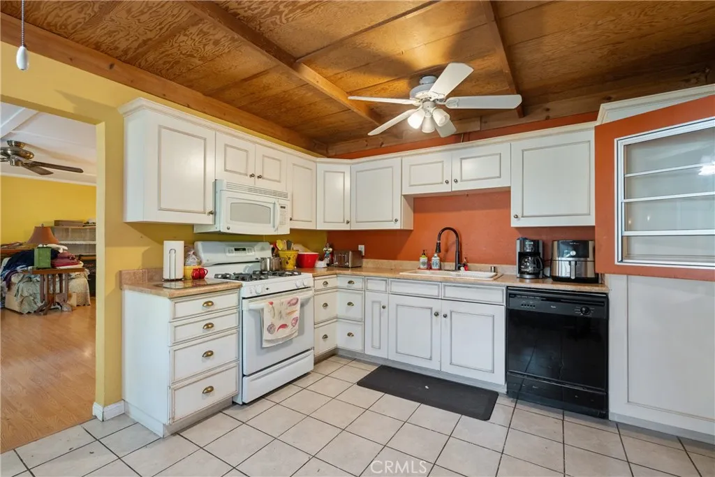 Additional image 11 of 201 N Conlon Avenue, West Covina, CA 91790