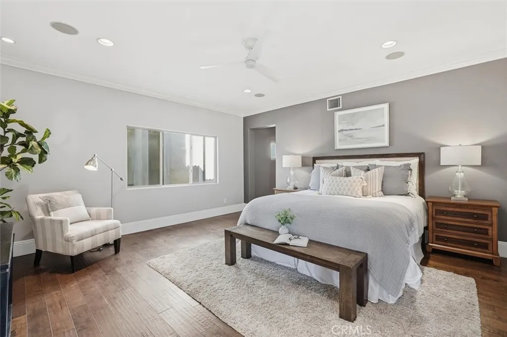 Additional image 76 of 5433 E The Toledo, Long Beach, CA 90803