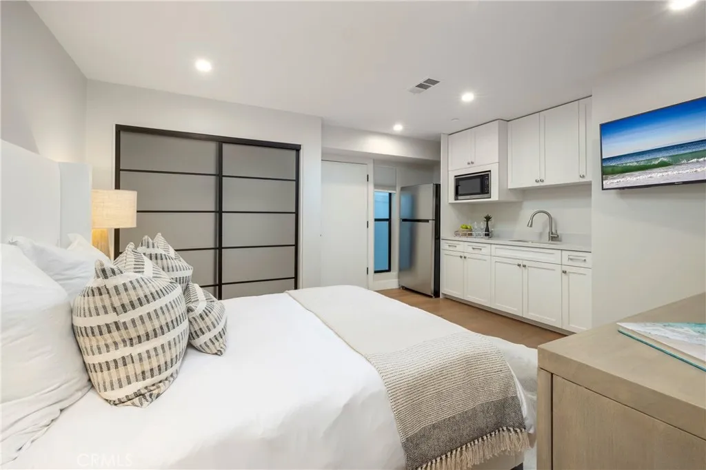 Additional image 7 of 16459 24th St, Sunset Beach, CA 90742