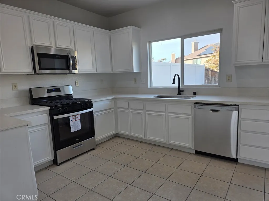 Additional image 8 of 12378 Blazing Star Ln, Victorville, CA 92392