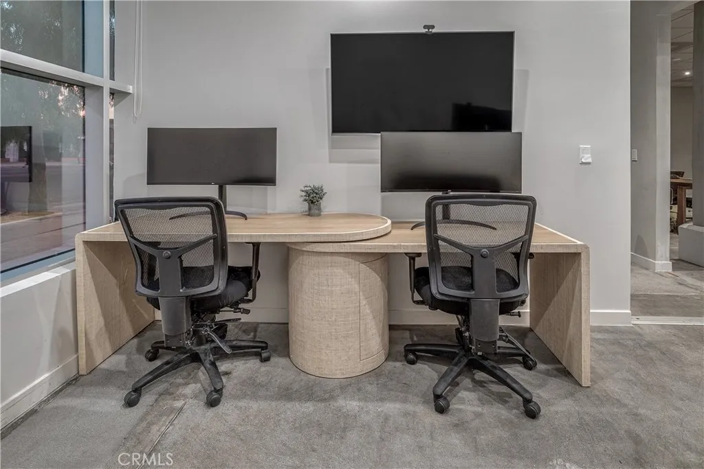 Additional image 29 of 2921 W Burbank Blvd, Burbank, CA 91505