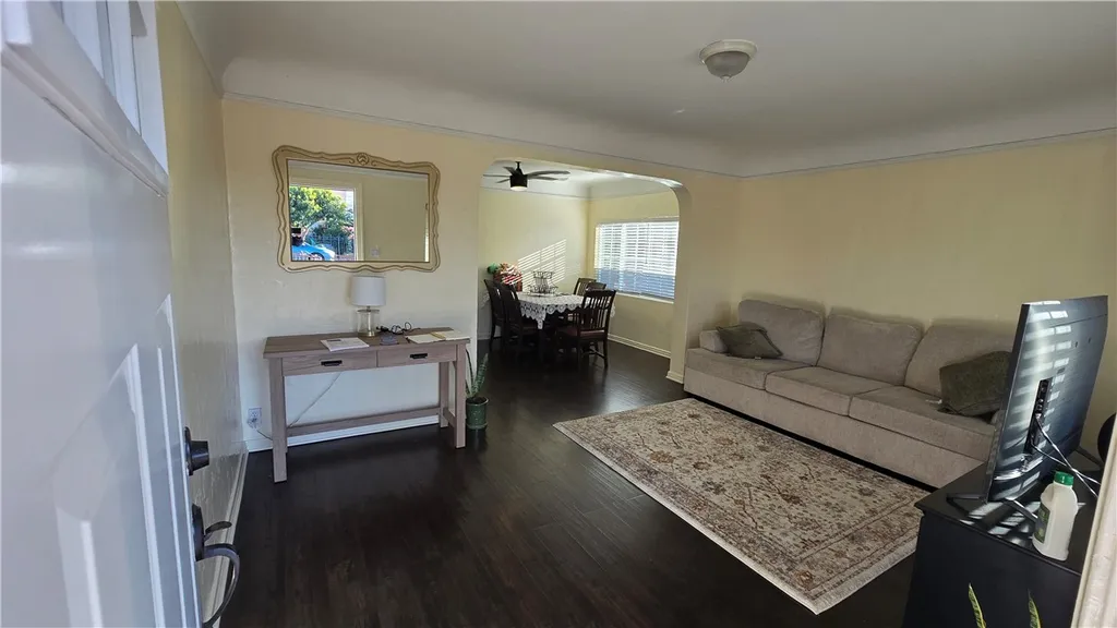 Additional image 4 of 654 Oakford Dr, Los Angeles, CA 90022